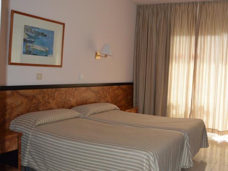Hotel Gran Garbi Mar & Aquasplash Lloret de Mar Dış mekan fotoğraf